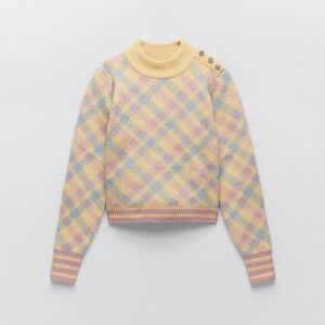 NWT. Zara Yellow Diamonds Knit Sweater. Size M.